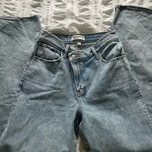 Abercrombie curve love high waist cross waist jeans size 29